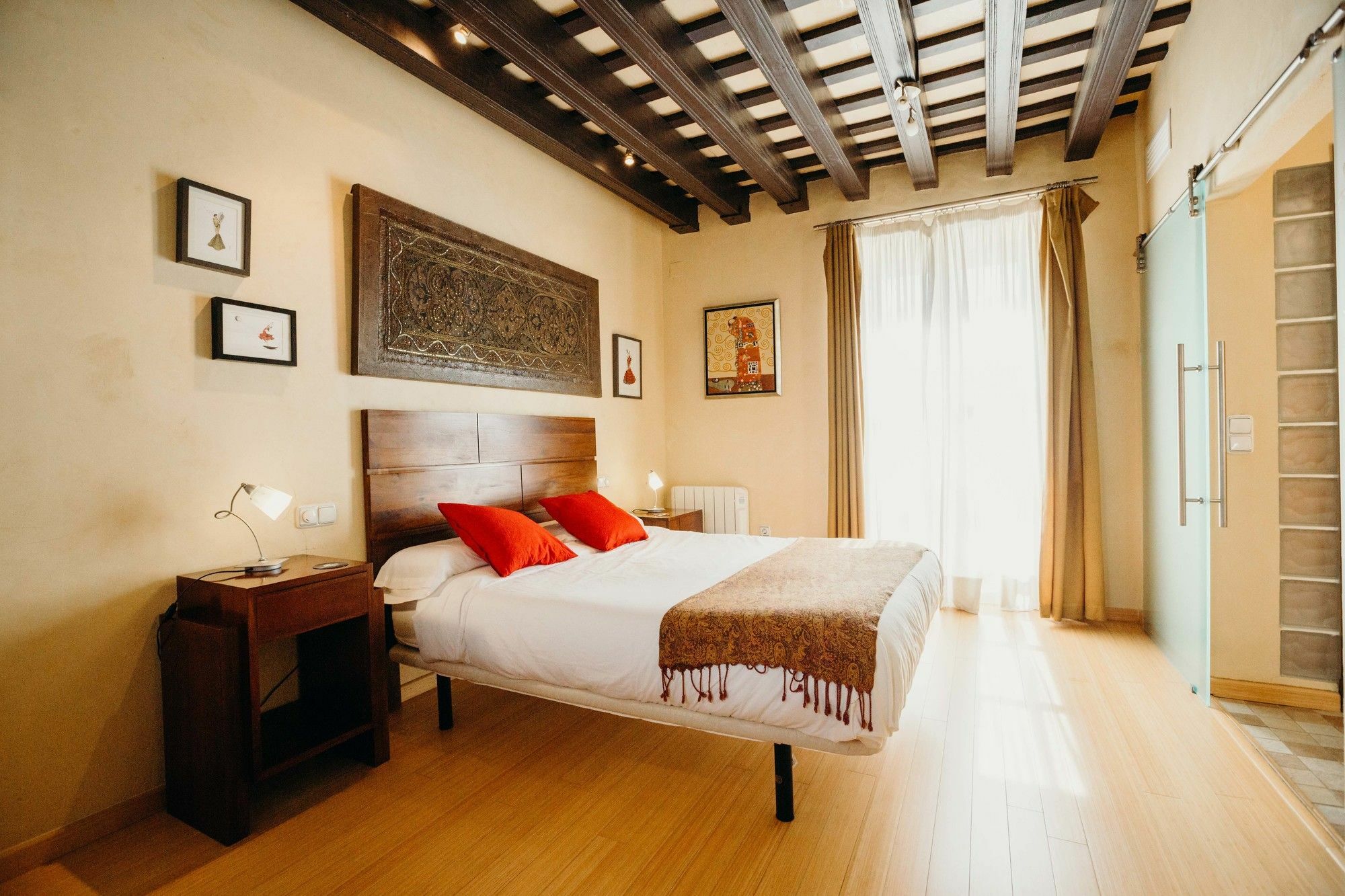 דירות קדיז Loft Del Arte מראה חיצוני תמונה